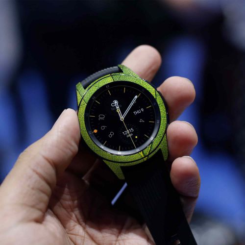 Samsung_Galaxy Watch 42mm_Leaf_Texture_4